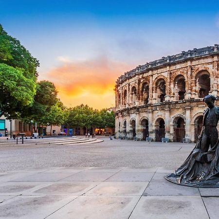 Gite En Provence Proche Avignon Sauveterre  Zewnętrze zdjęcie